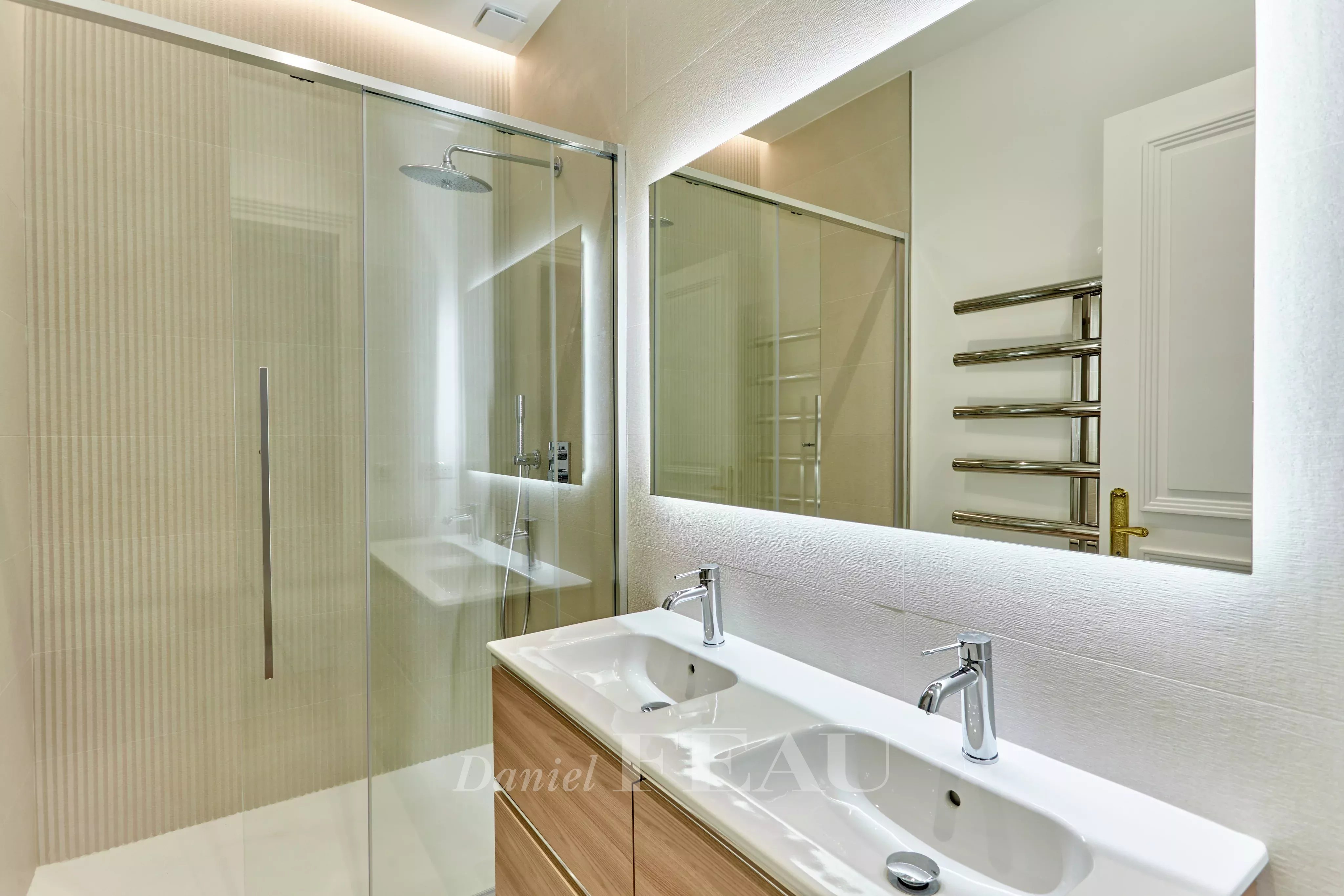 Sale Apartment Paris 6th
