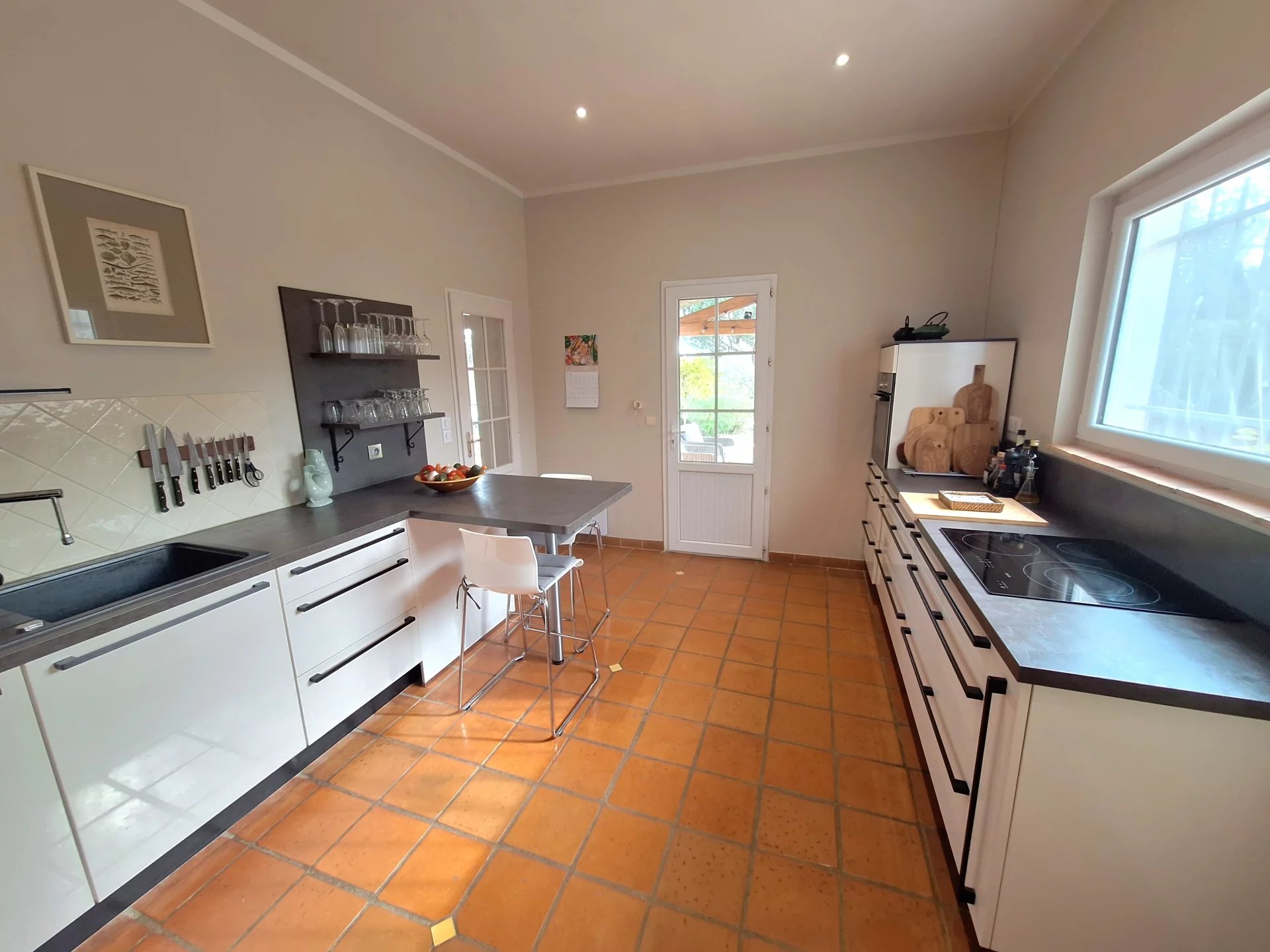 COTIGNAC CHARMING TRADITIONAL VILLA ON ONE STOREY