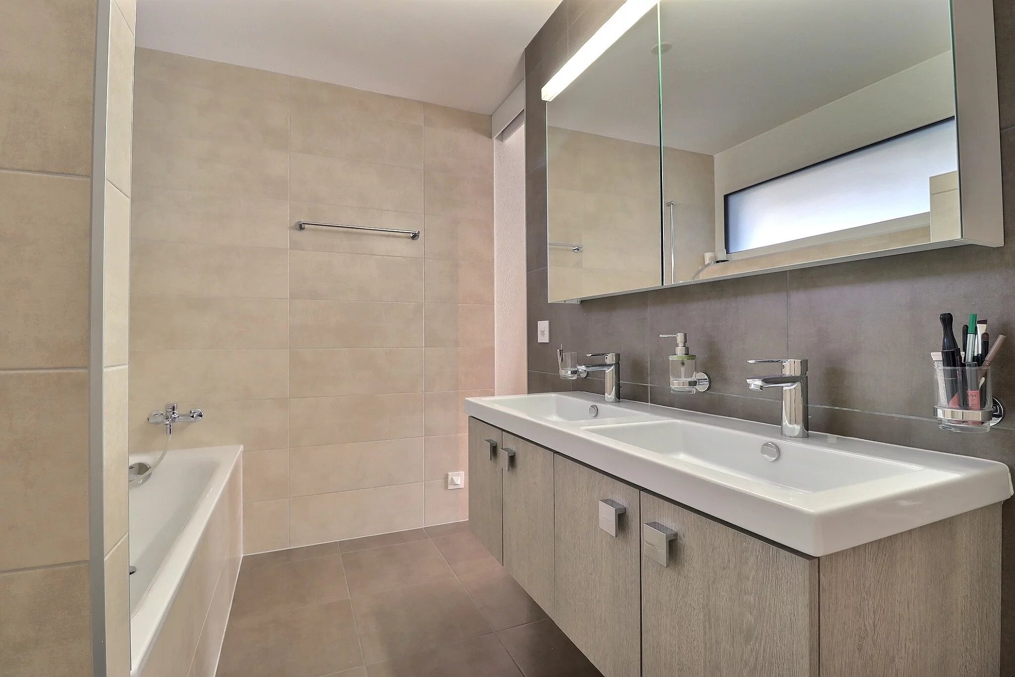 Élégant appartement 5.5 pièces avec jardin et terrasse