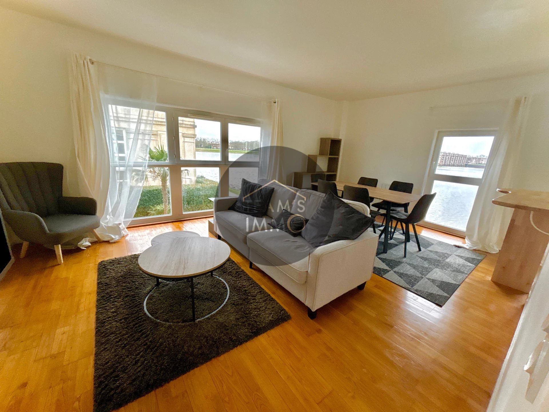 Agence immobilière de 