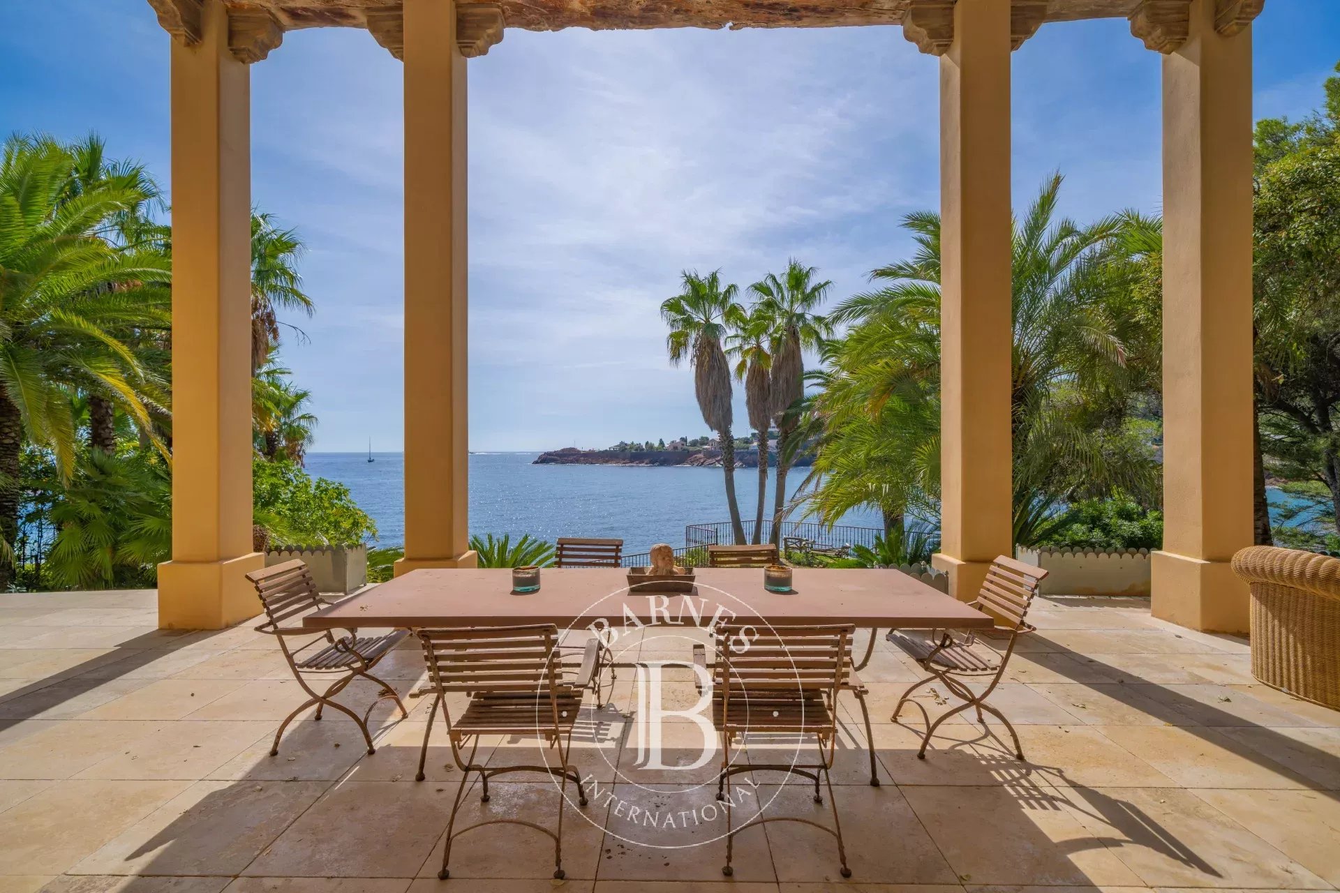 Villa Saint-Raphaël - picture 1