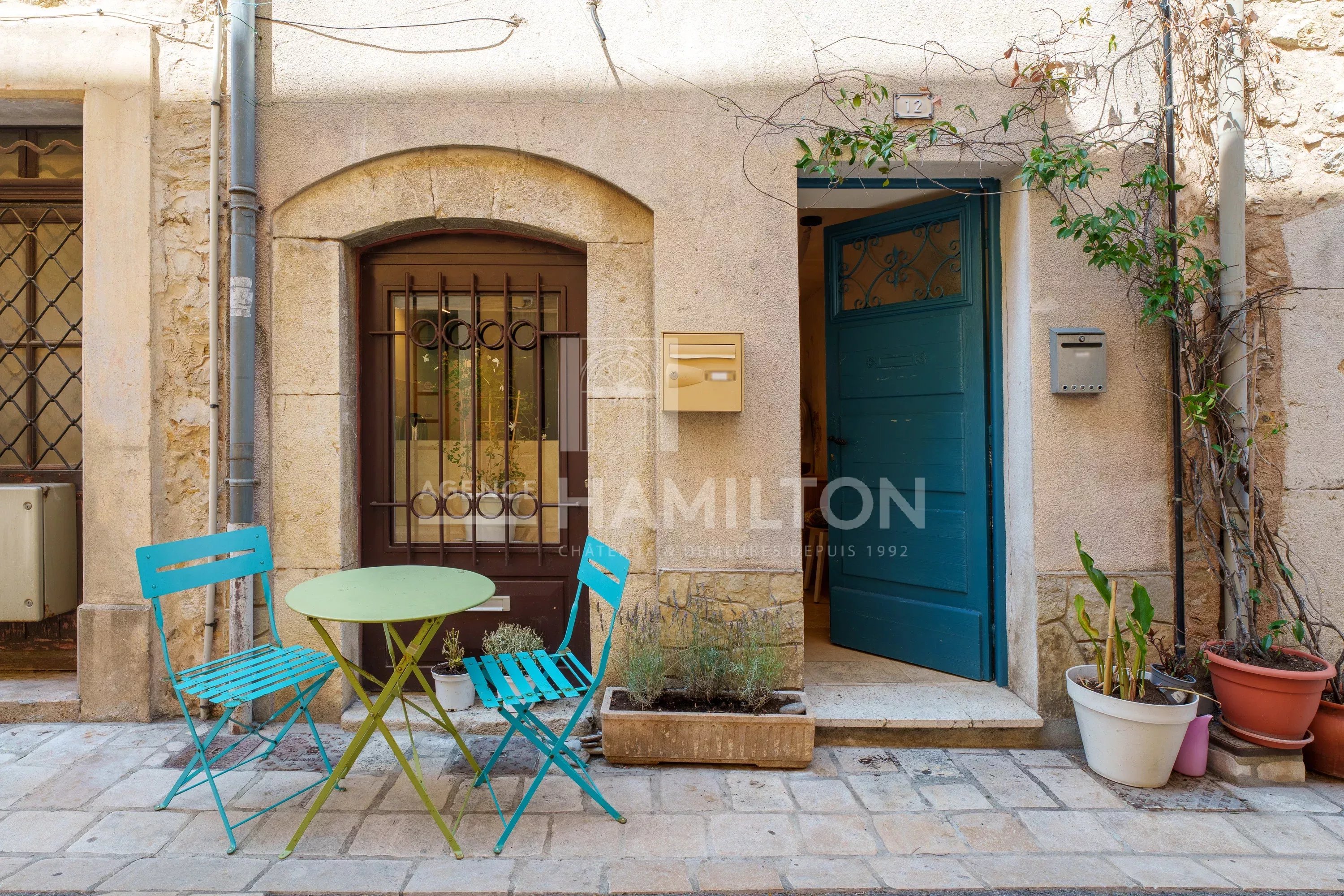 VALBONNE VILLAGE - MAISON DE CHARME - TROPEZIENNE