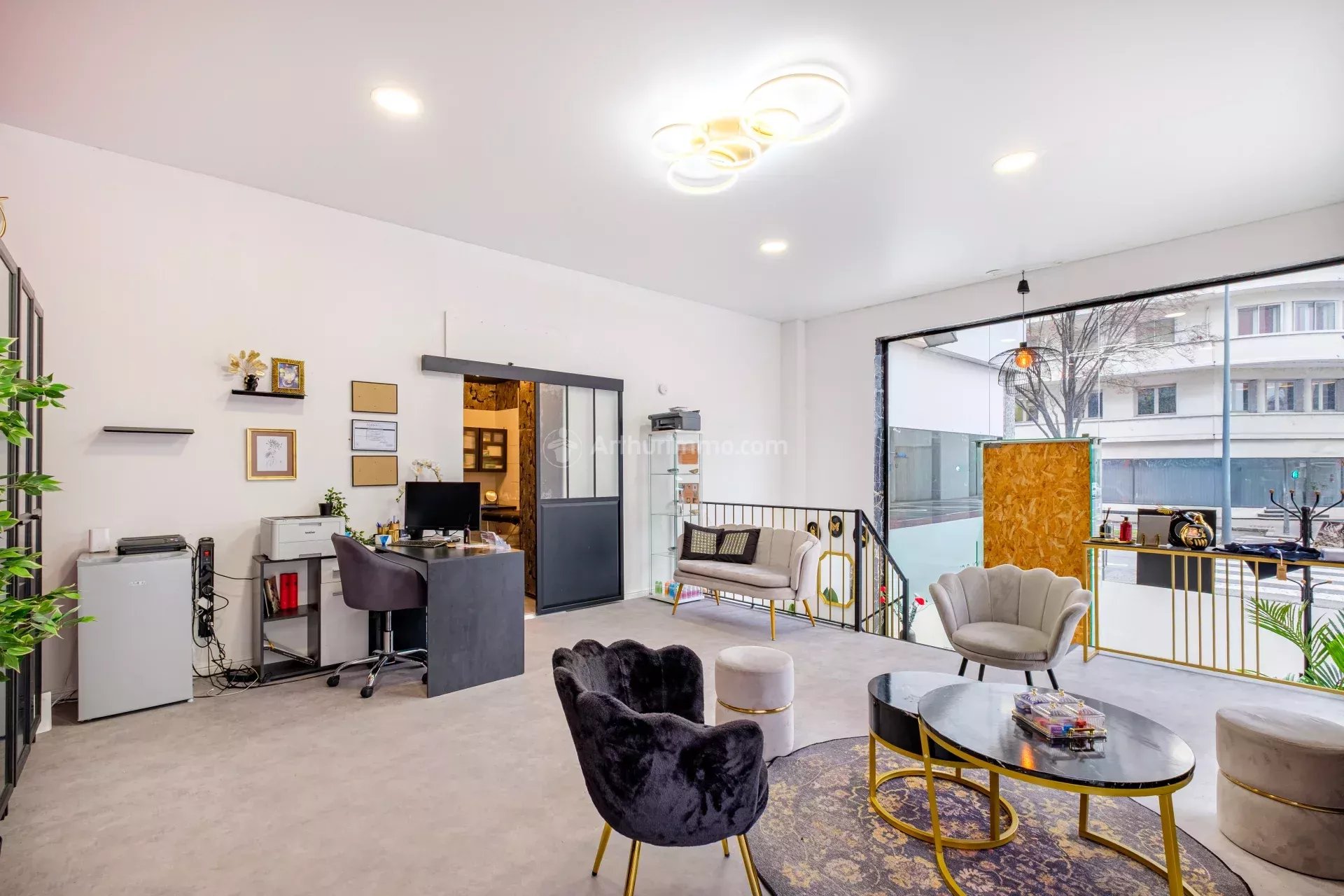 À vendre – Murs commerciaux d’un très beau local d’angle de 68 m² – Rue Duquesne, Lyon 6 - Photo 5