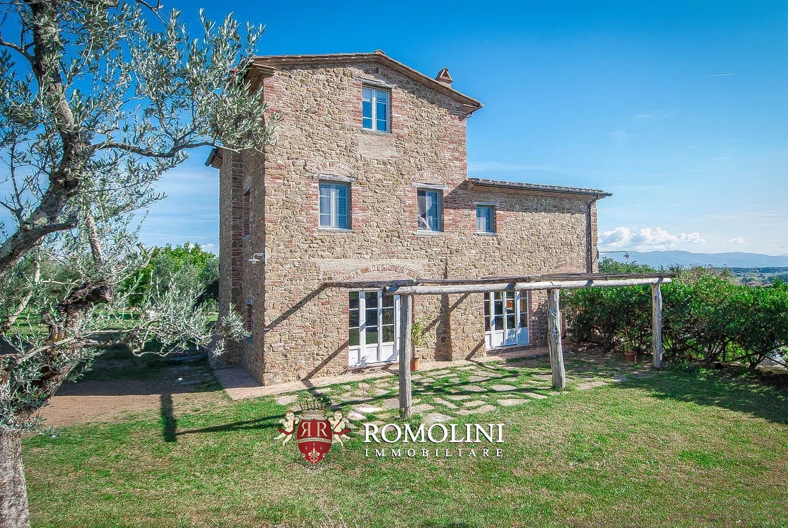 3 Bedroom Villa/Townhouse's Image 25