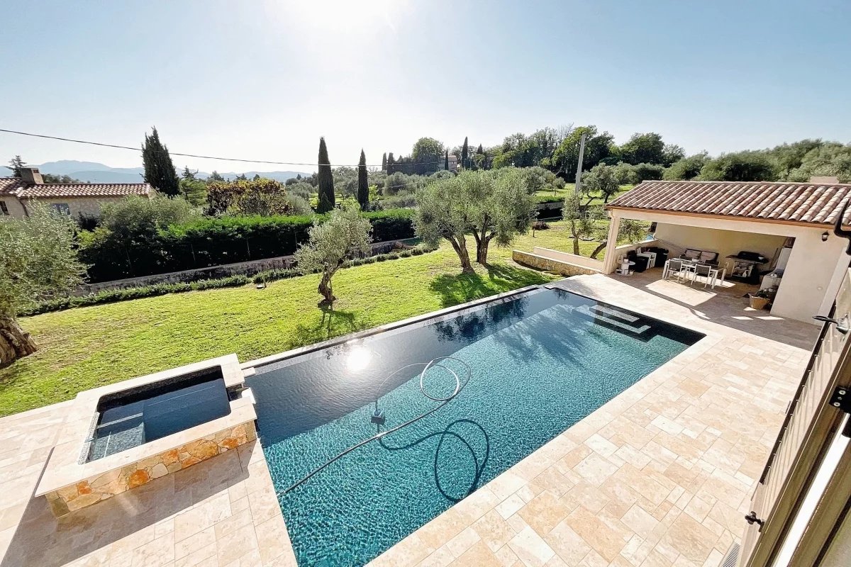 Recently built house walking distance to the village with independent apartment - Callian Recently built house walking distance to the village with independent apartment - Callian