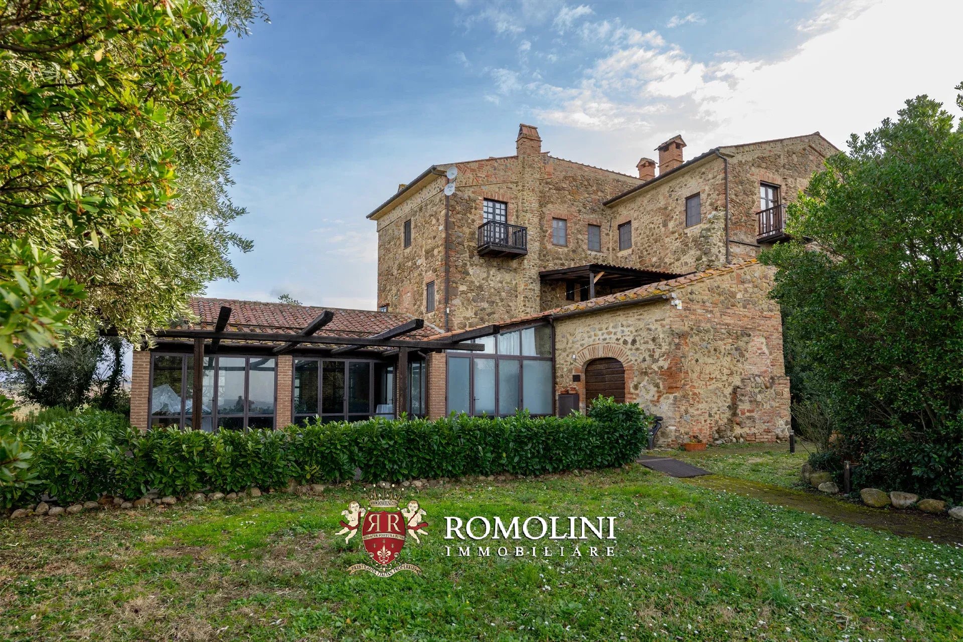 13 Bedroom Villa/Townhouse's Image 26