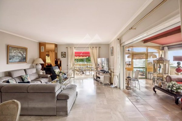 Panoramic Sea View Villa for sale in Mouans Sartoux with Pool — photo 5