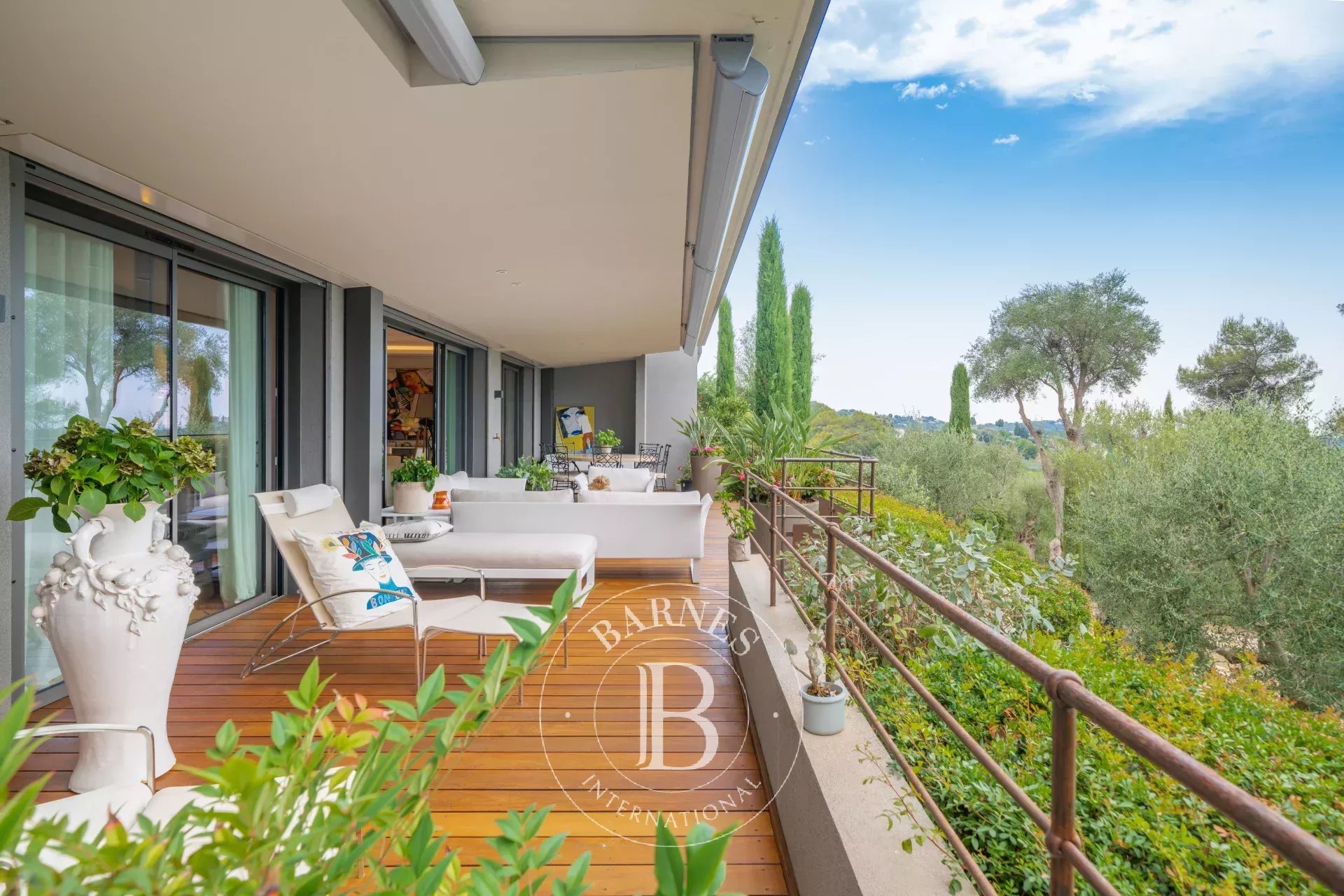 Appartement Saint-Paul-de-Vence  -  ref 86153224 (picture 2)