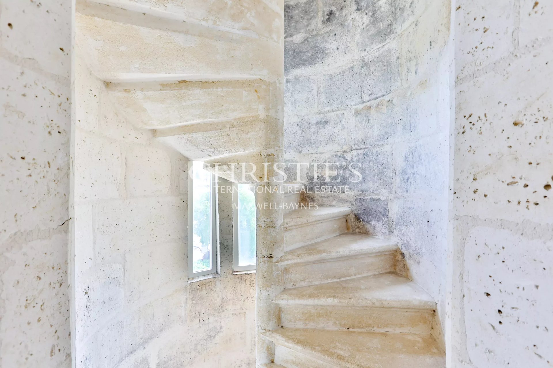 14 Bedroom Chateau's Image 33