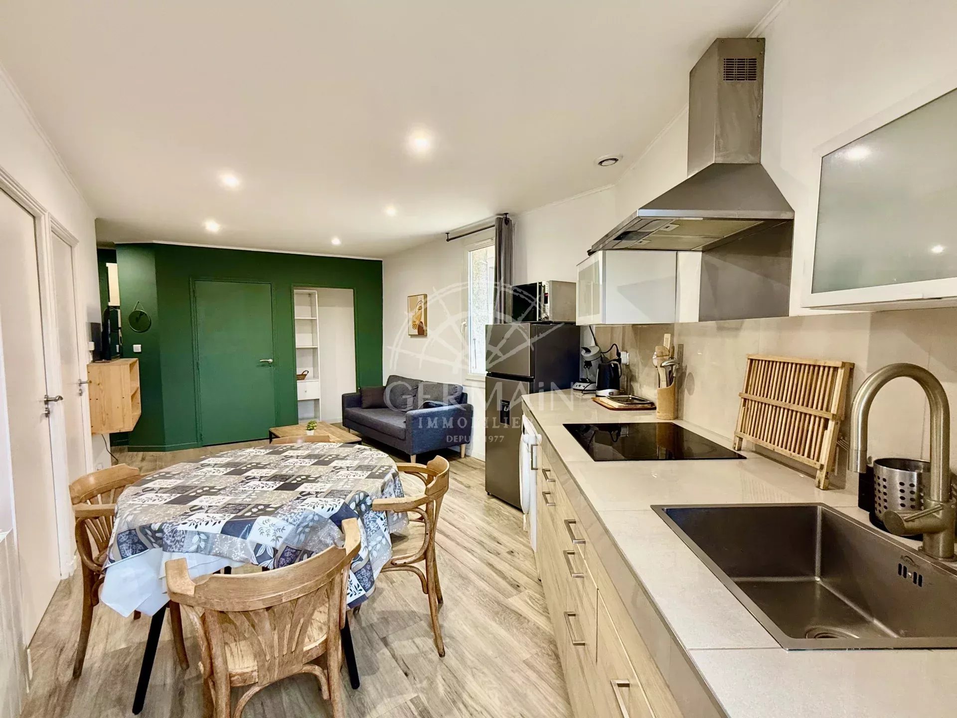 Agence immobilière de 