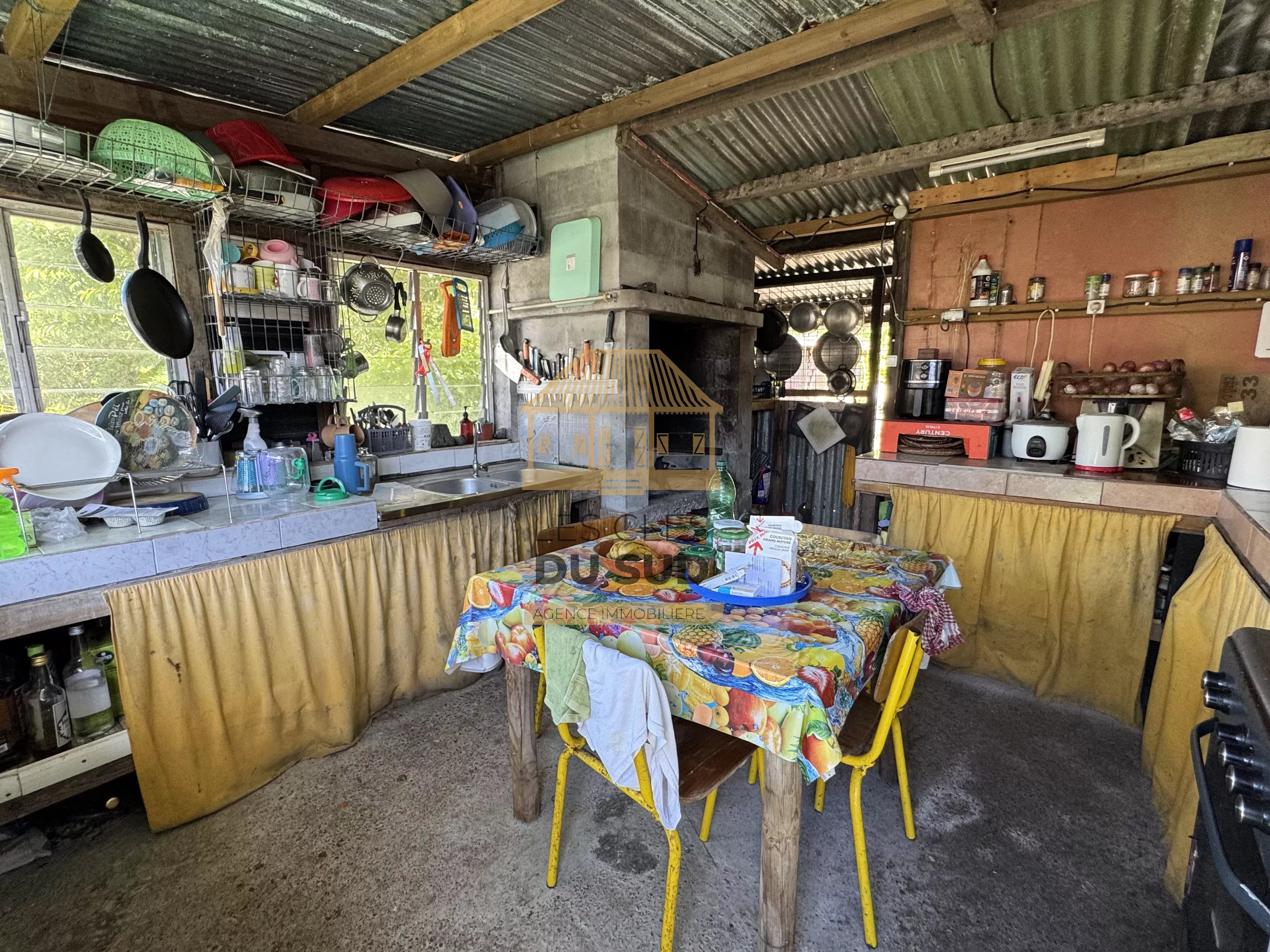 MAISON CRÉOLE DE PLAIN-PIED – SAINT-PHILIPPE – CALME ABSOLU ET POTENTIEL RARE