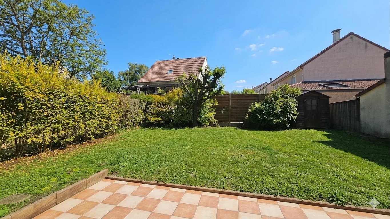 Maison familiale avec jardin – Quartier recherché