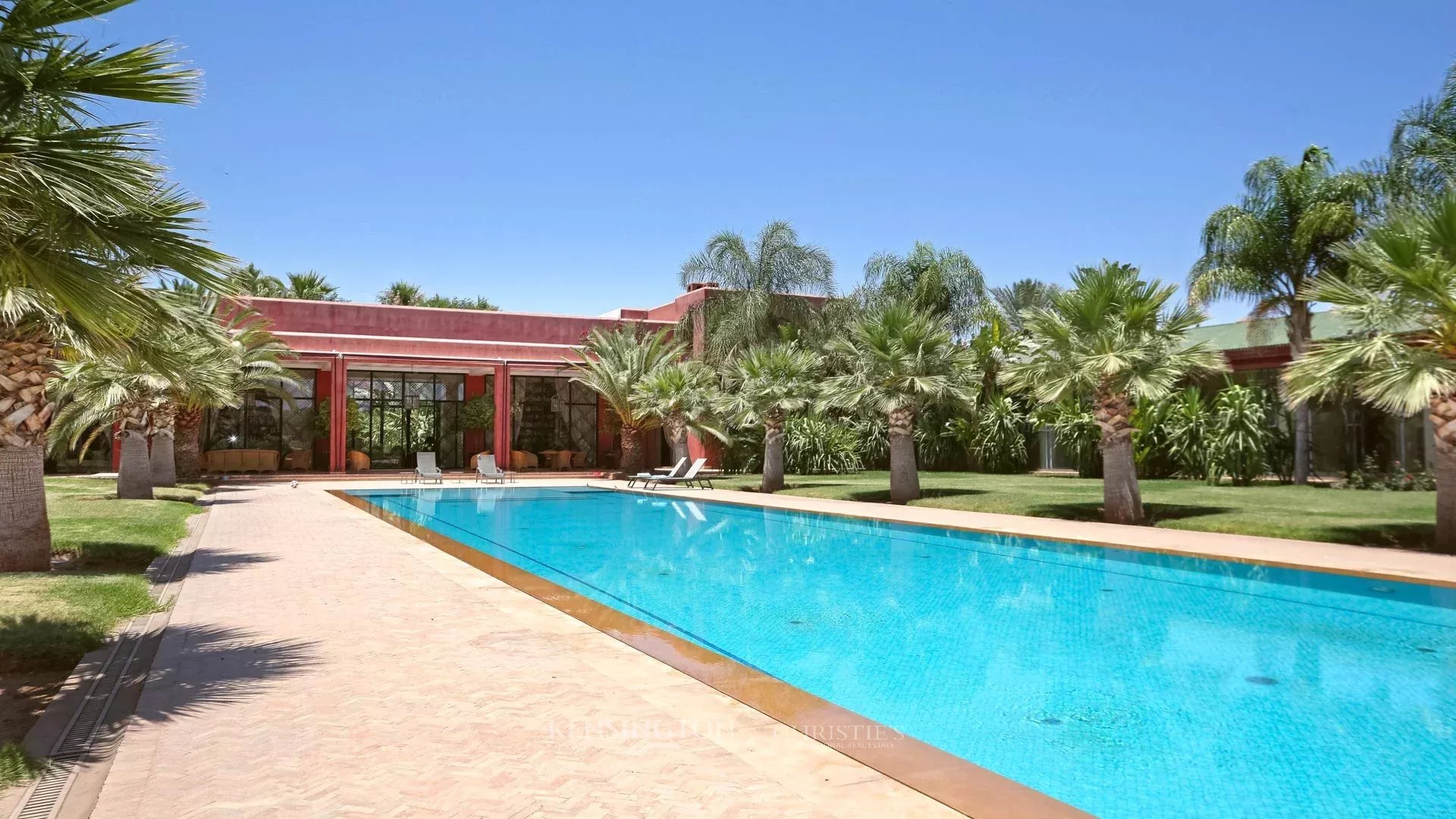 9 Bedroom Villa/Townhouse's Image 41