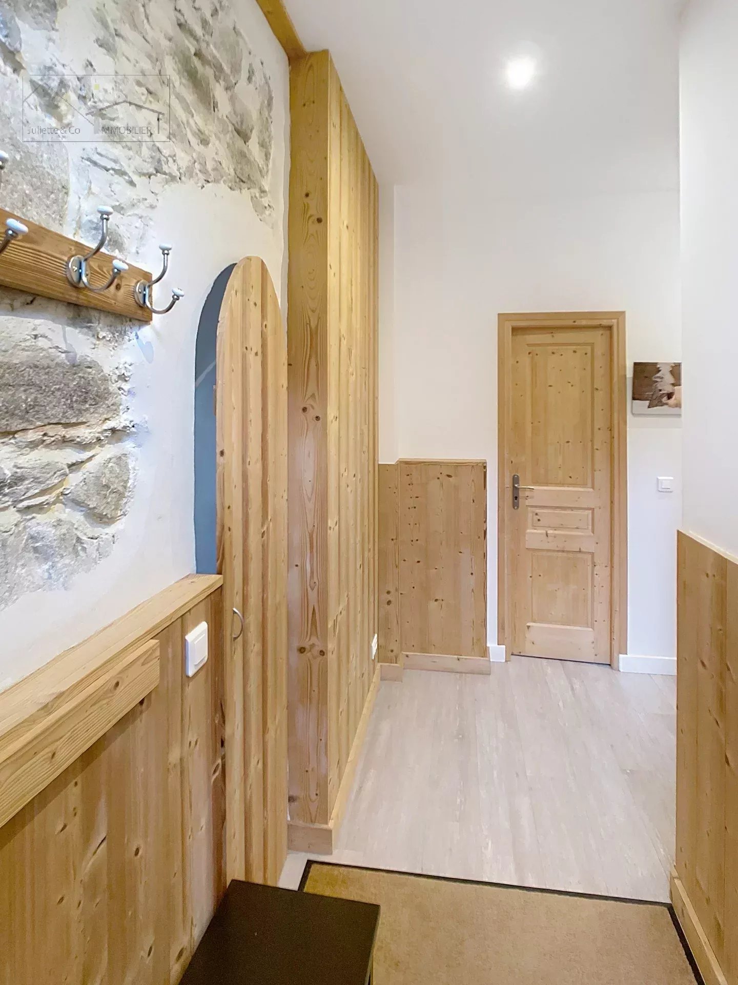 Photo of 260 m² former school converted into 3 furnished apartments in Les Houches
