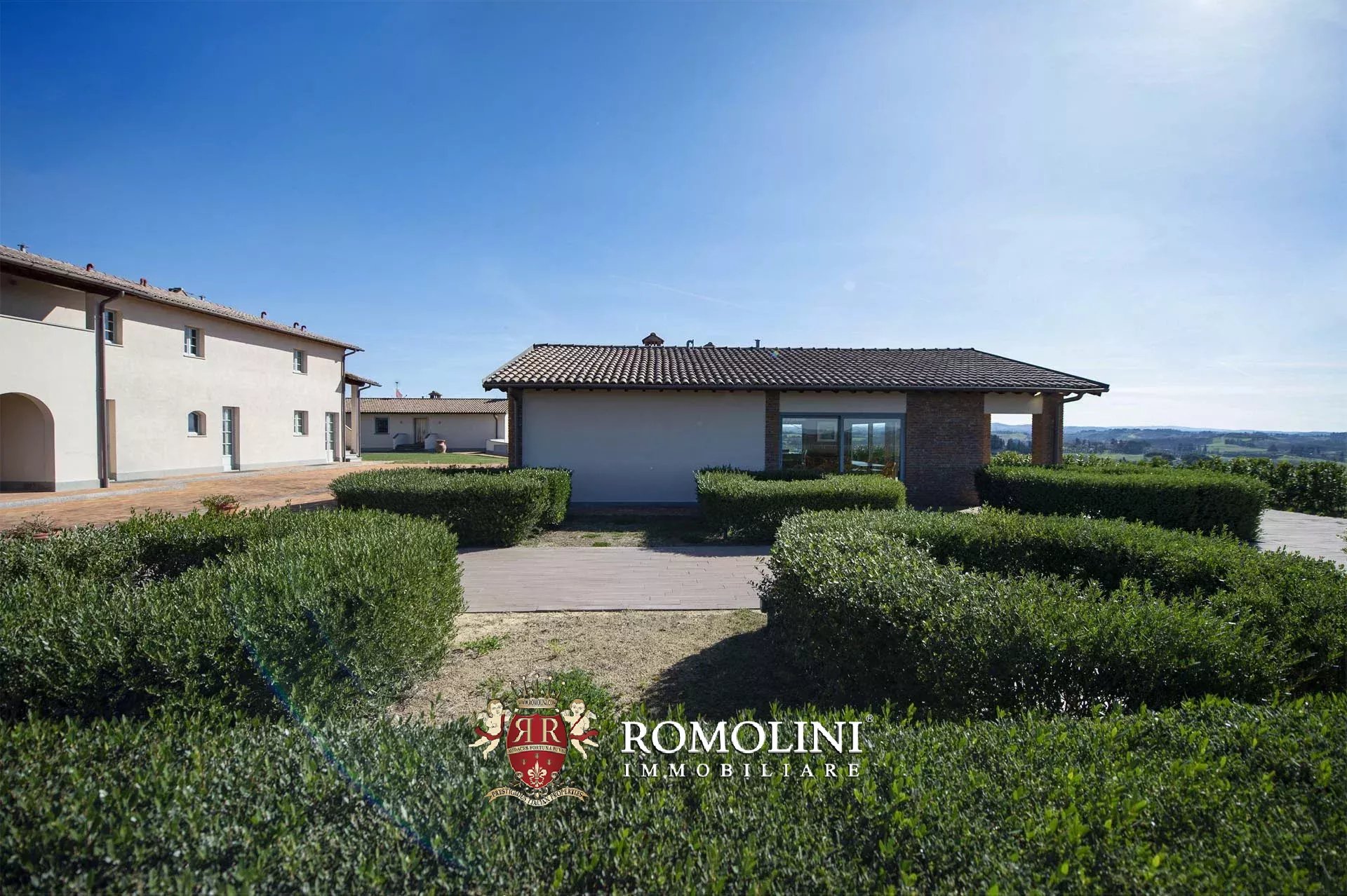 11 Bedroom Vineyard's Image 16