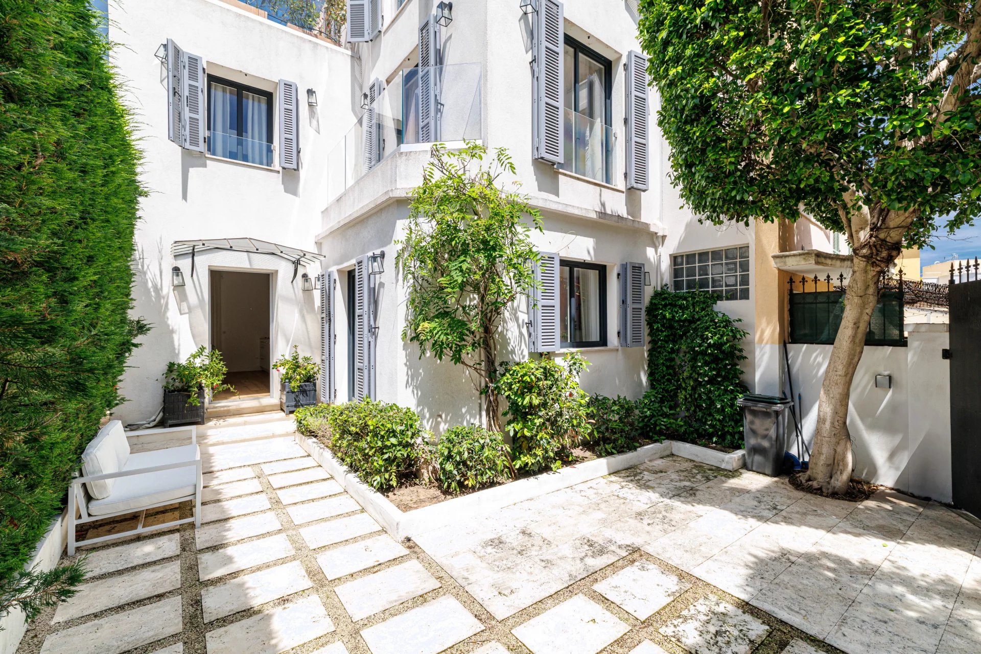 Agence immobilière de 