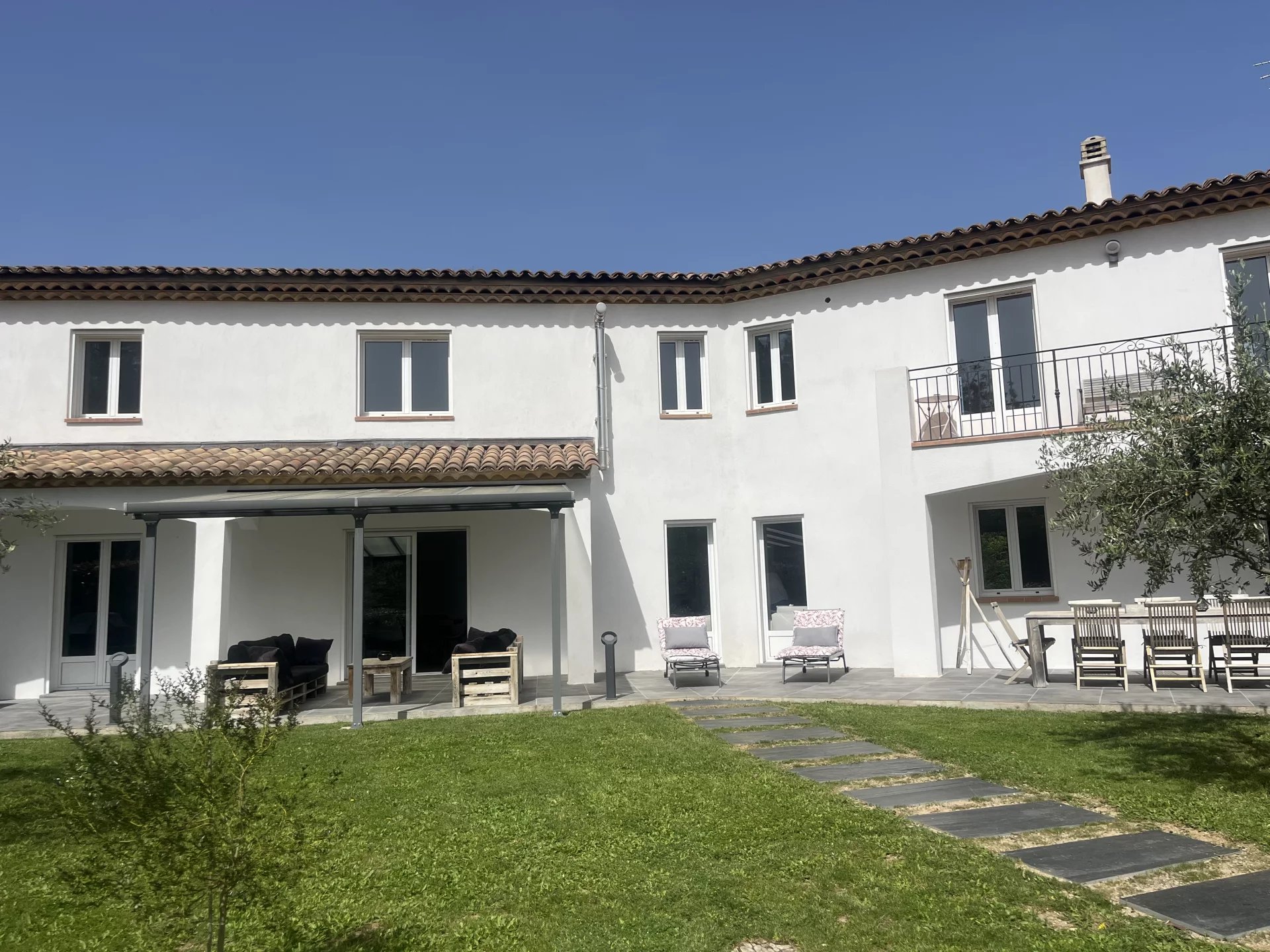 EXCEPTIONAL PROPERTY SALERNES 7 BEDROOMS