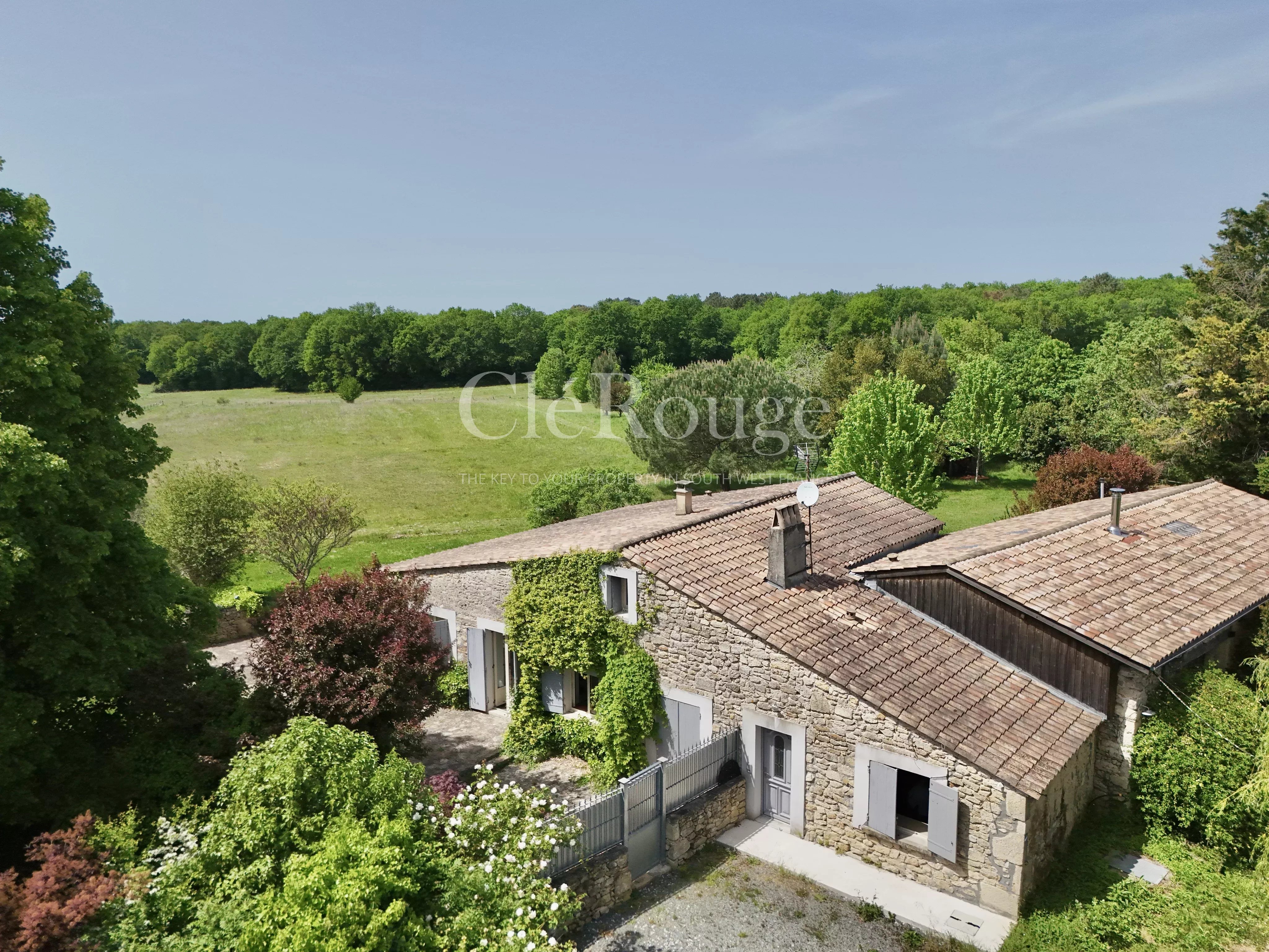 House in Pellegrue - view 1
