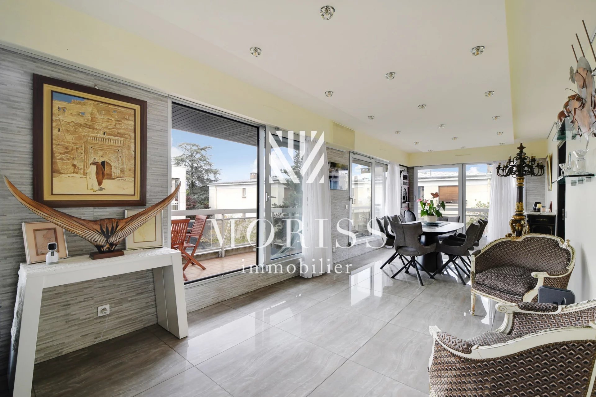 Saint-Mandé Appartement de 4 pièces + 35 m2 de terrasse - Image Array