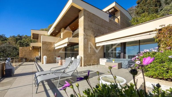 Luxury Sea View Duplex Cannes | 4-Bed Family Estate for Sale — photo 2
