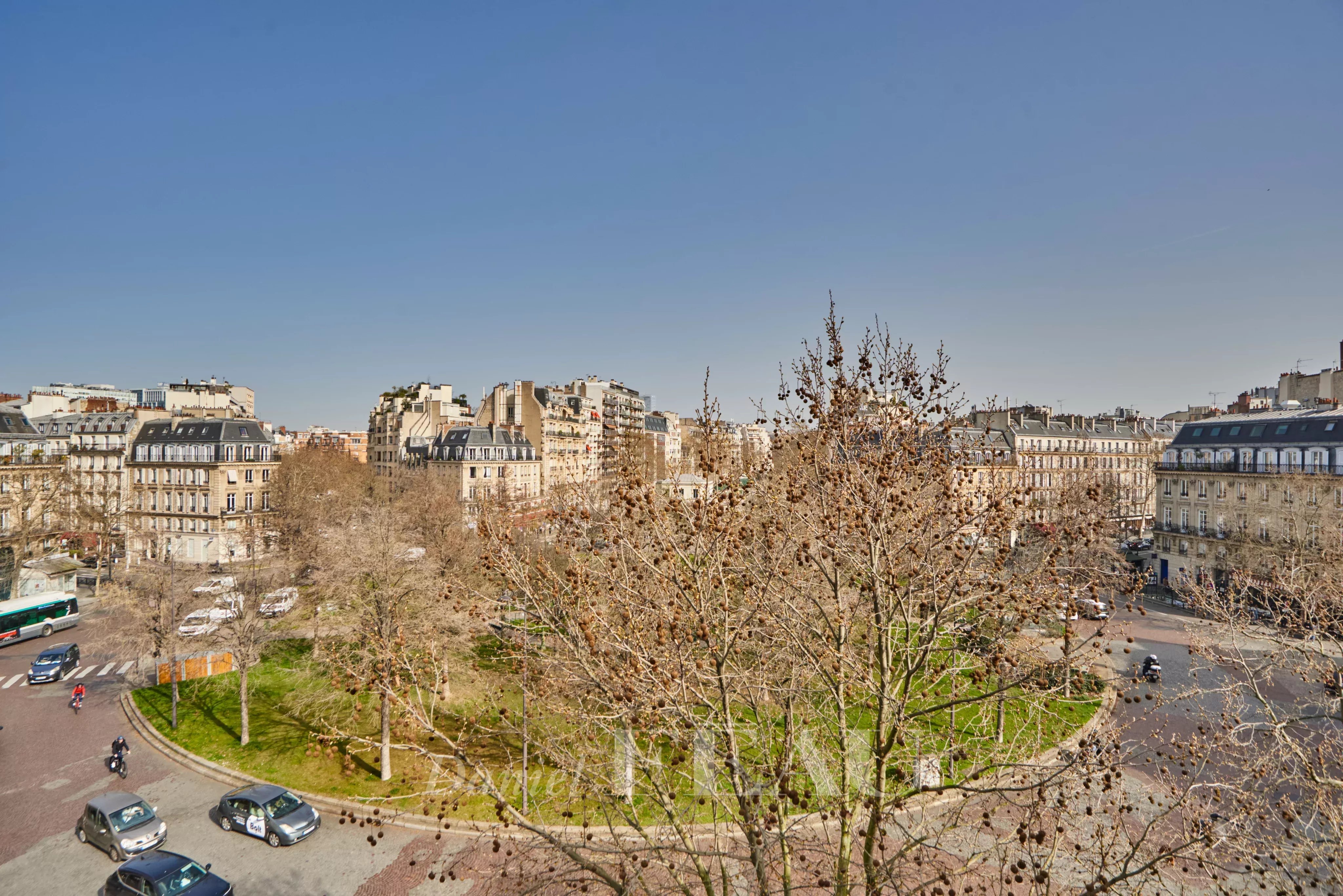 Paris 17th District – An exceptional 4-bed apartment