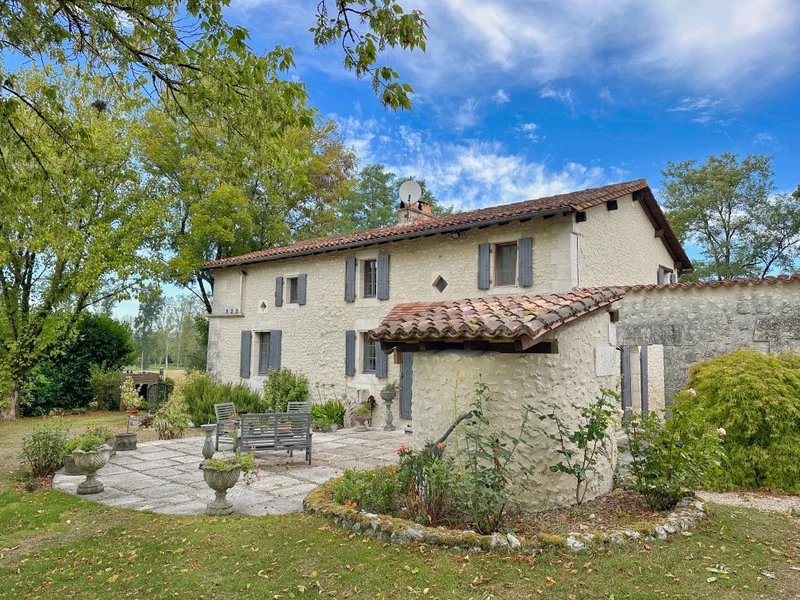 House in Verteillac - Image 5