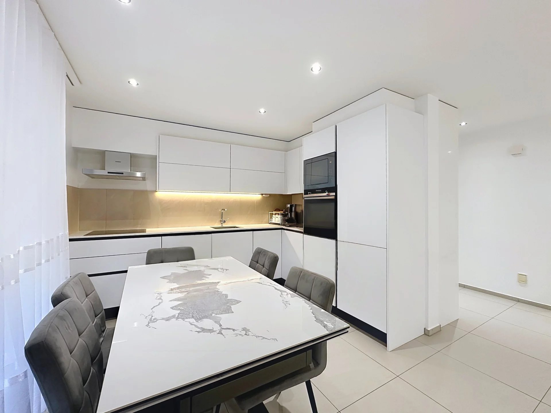 Villa de deux appartements 4.5 pièces