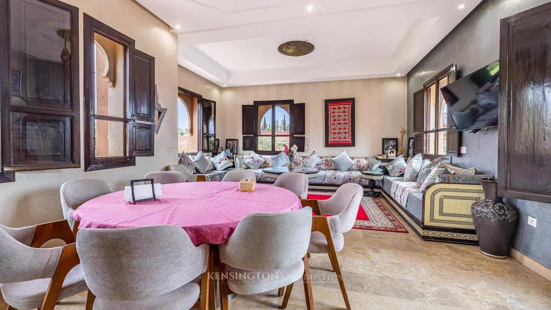 6 Bedroom Villa/Townhouse's Image 26