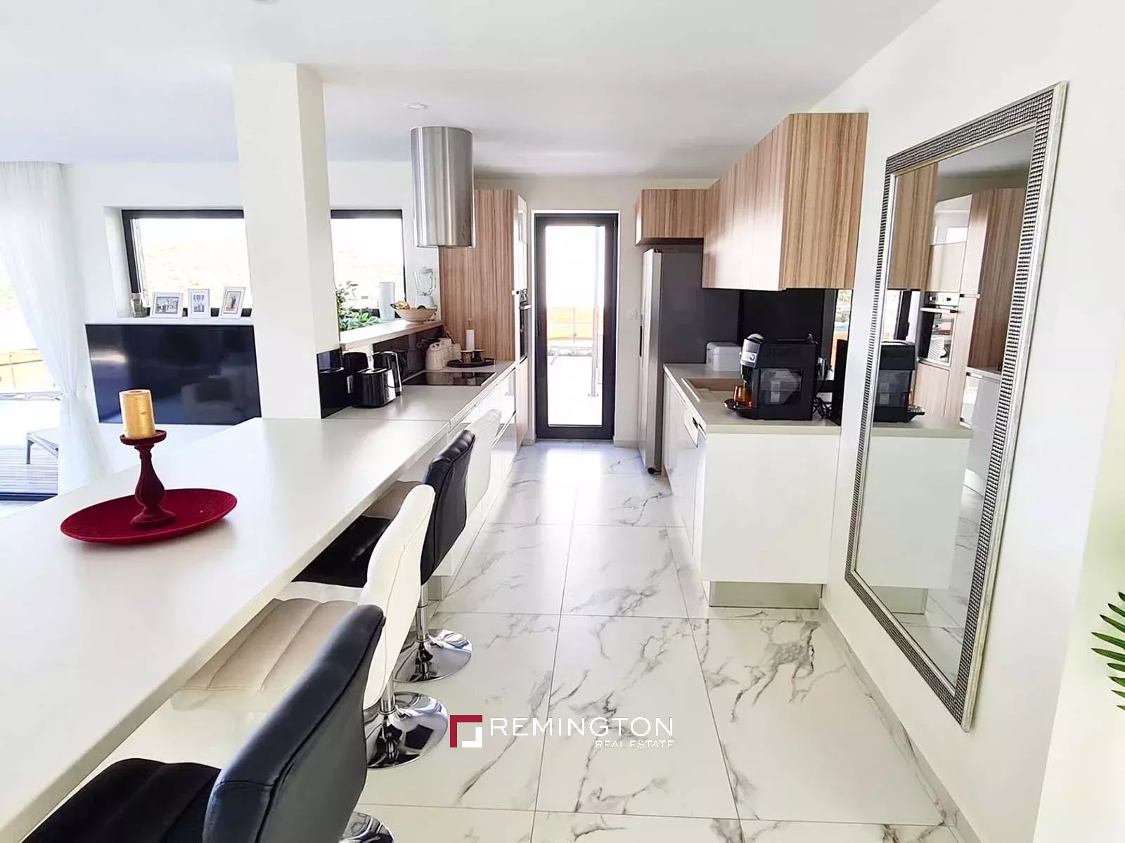 4 Bedroom Villa/Townhouse's Image 15