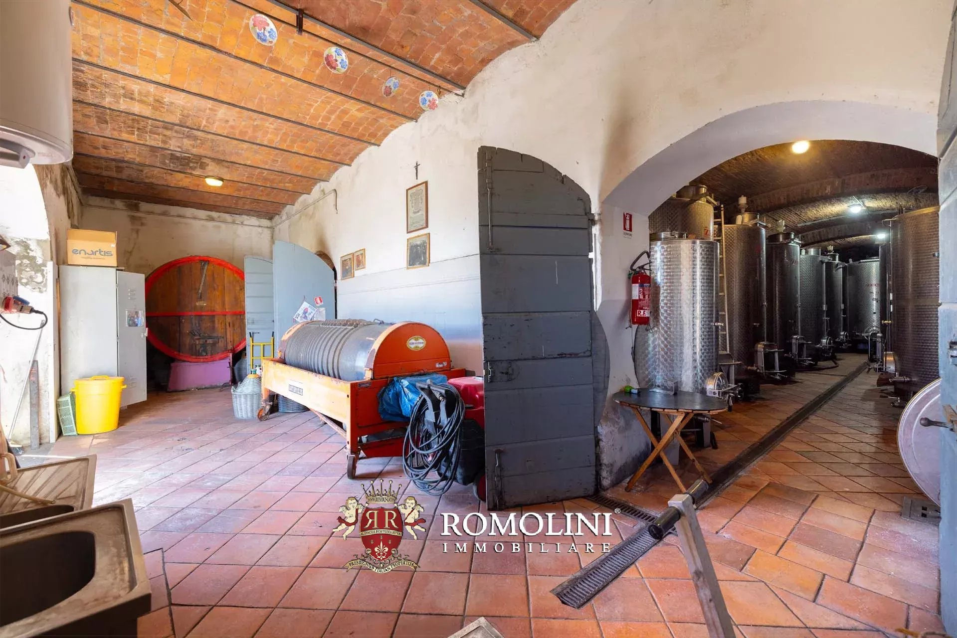 30 Bedroom Vineyard's Image 61