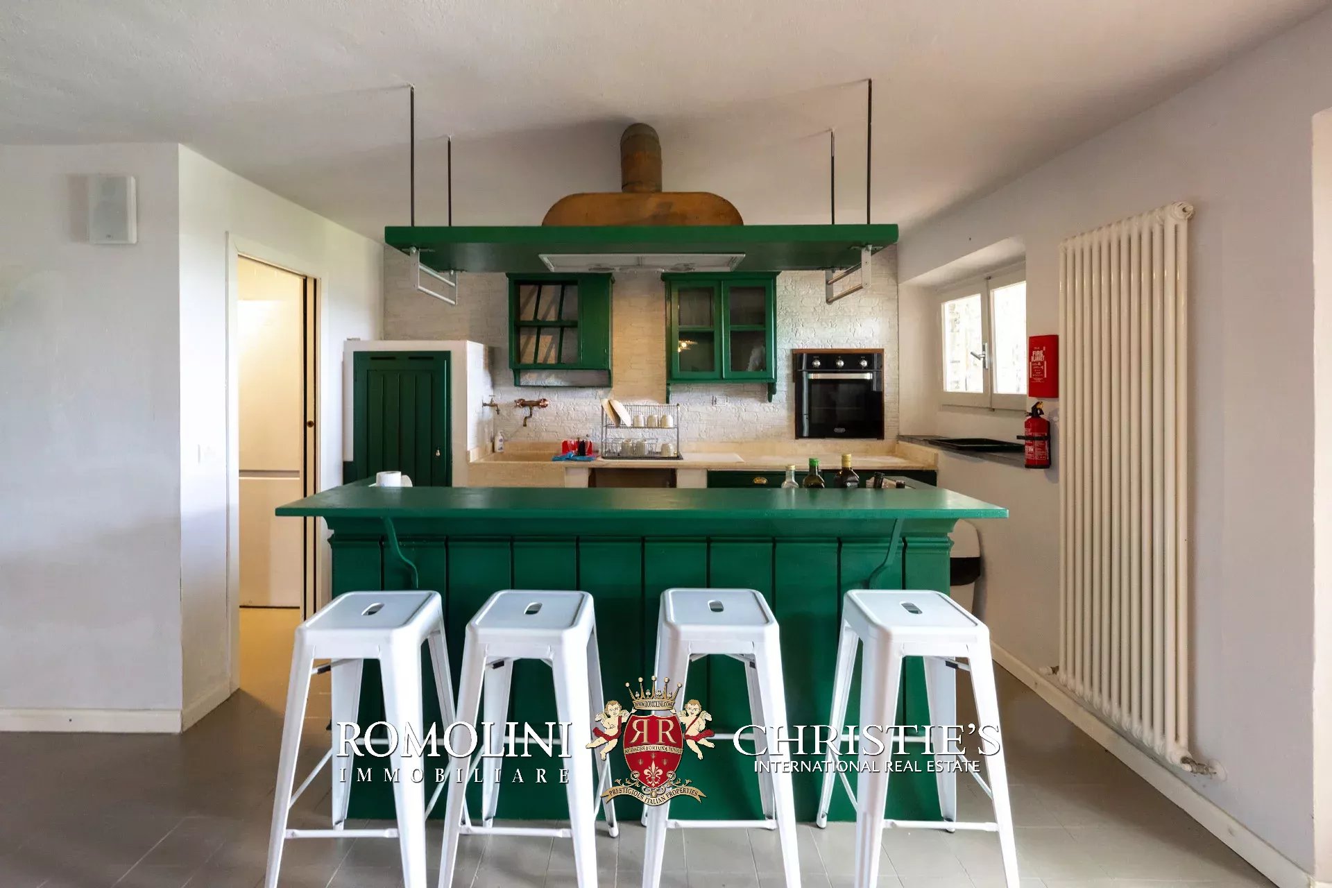 6 Bedroom Villa/Townhouse's Image 36