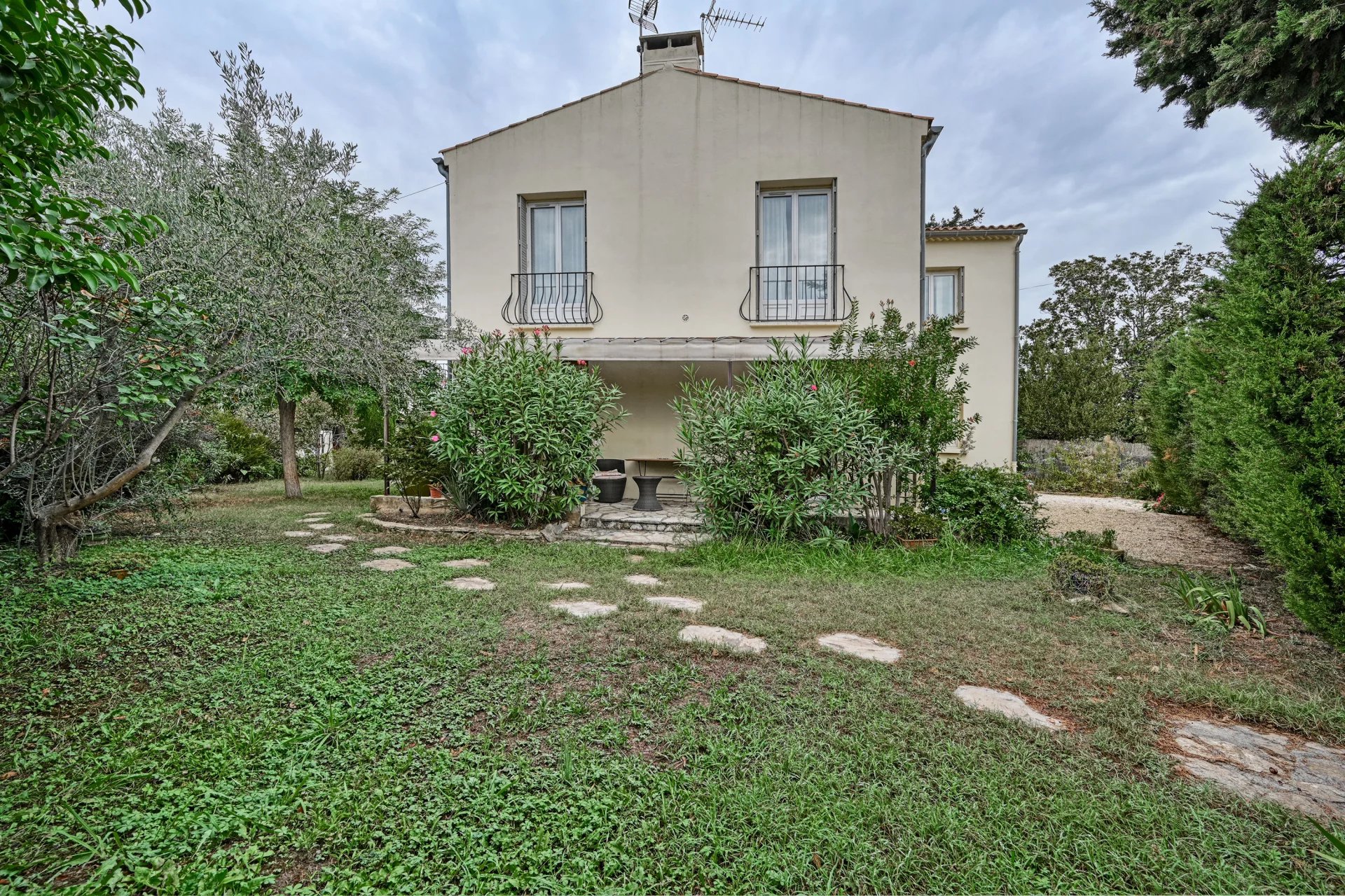 Agence immobilière de Leonis Immobilier Pays d'Arles