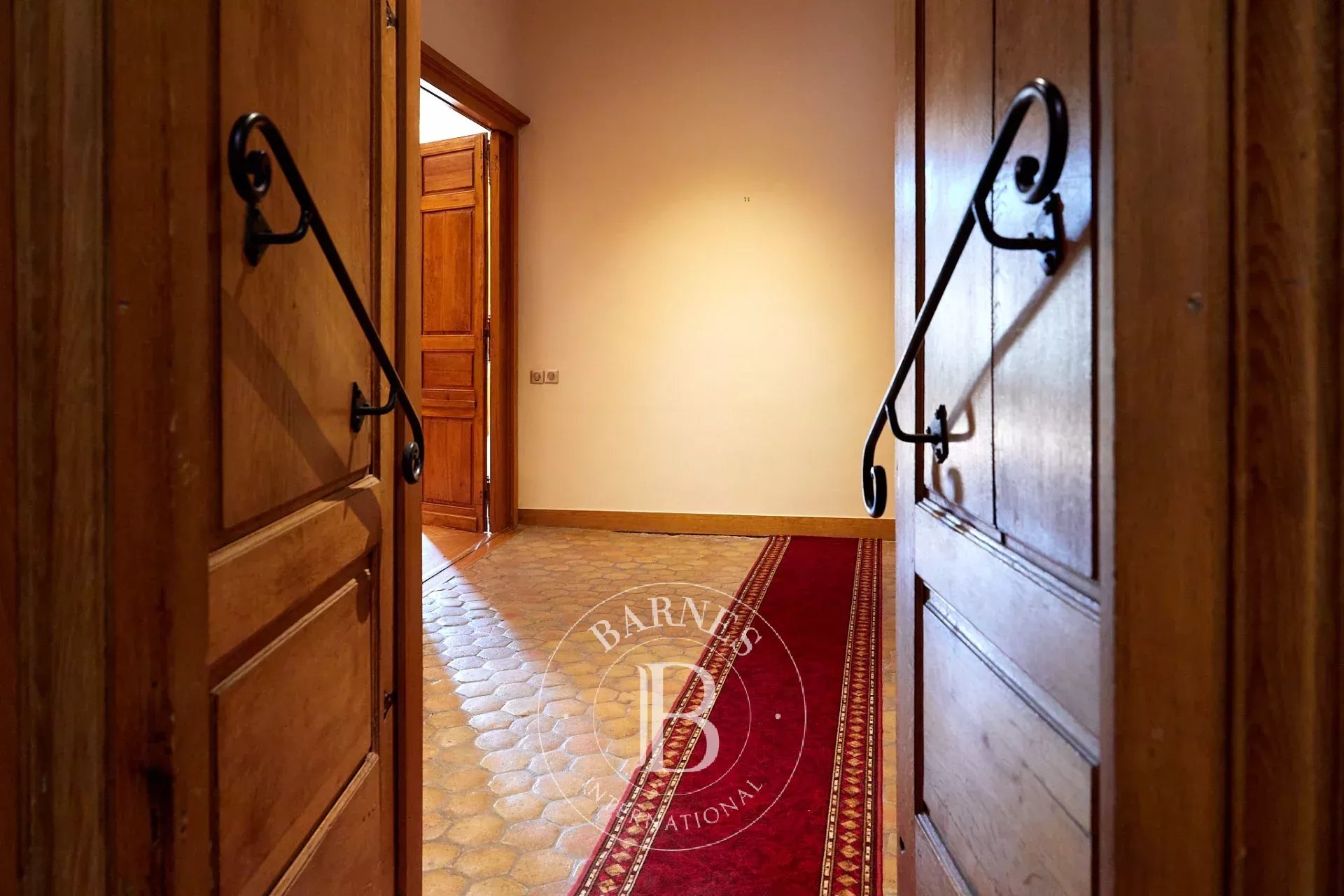 Beaune  - Hôtel particulier 18 Pi&egrave;ces 5 Chambres - picture 6
