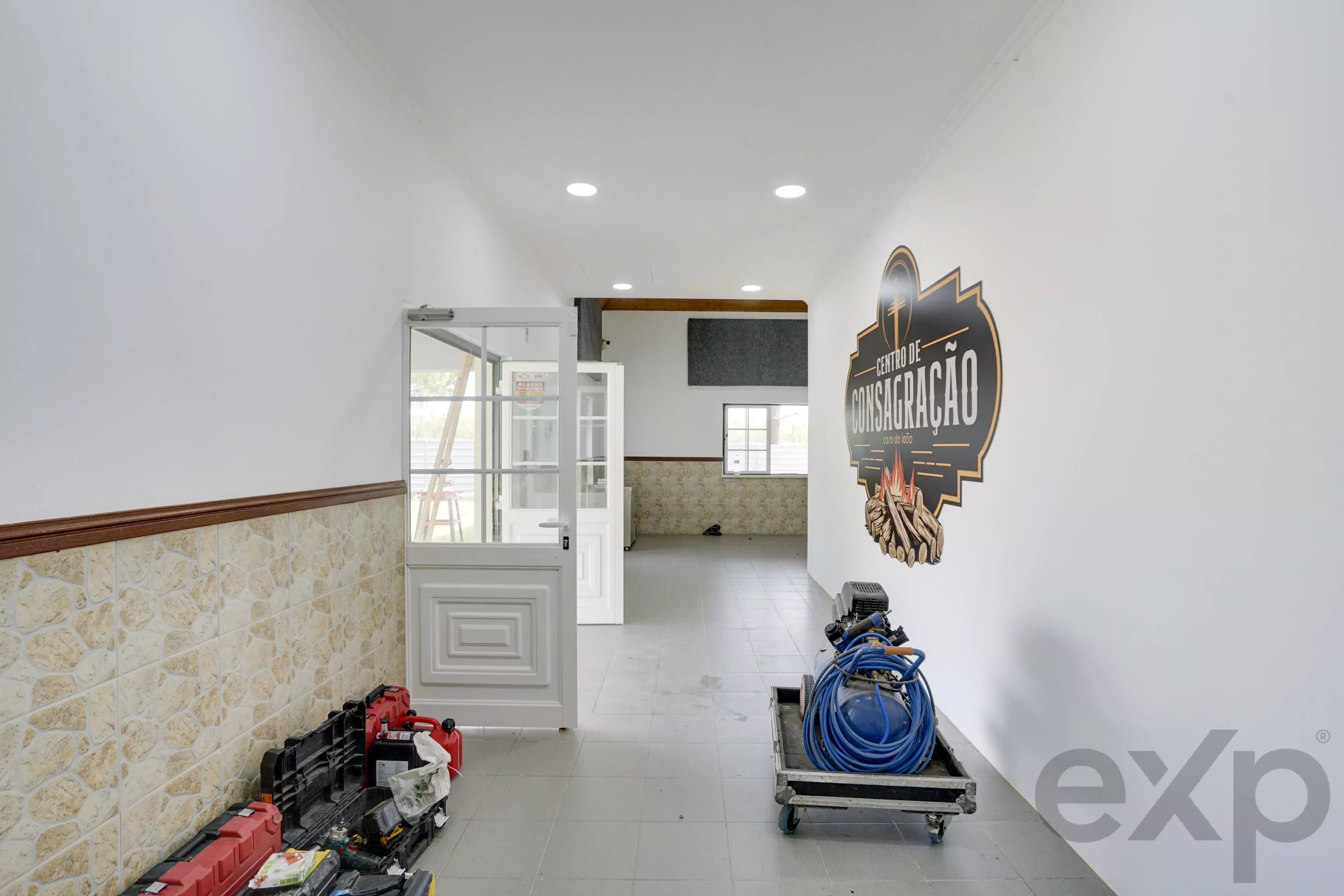 A dos Cunhados - Commercial farm with a plot of land measuring 9630 square meters 87016840 image 10