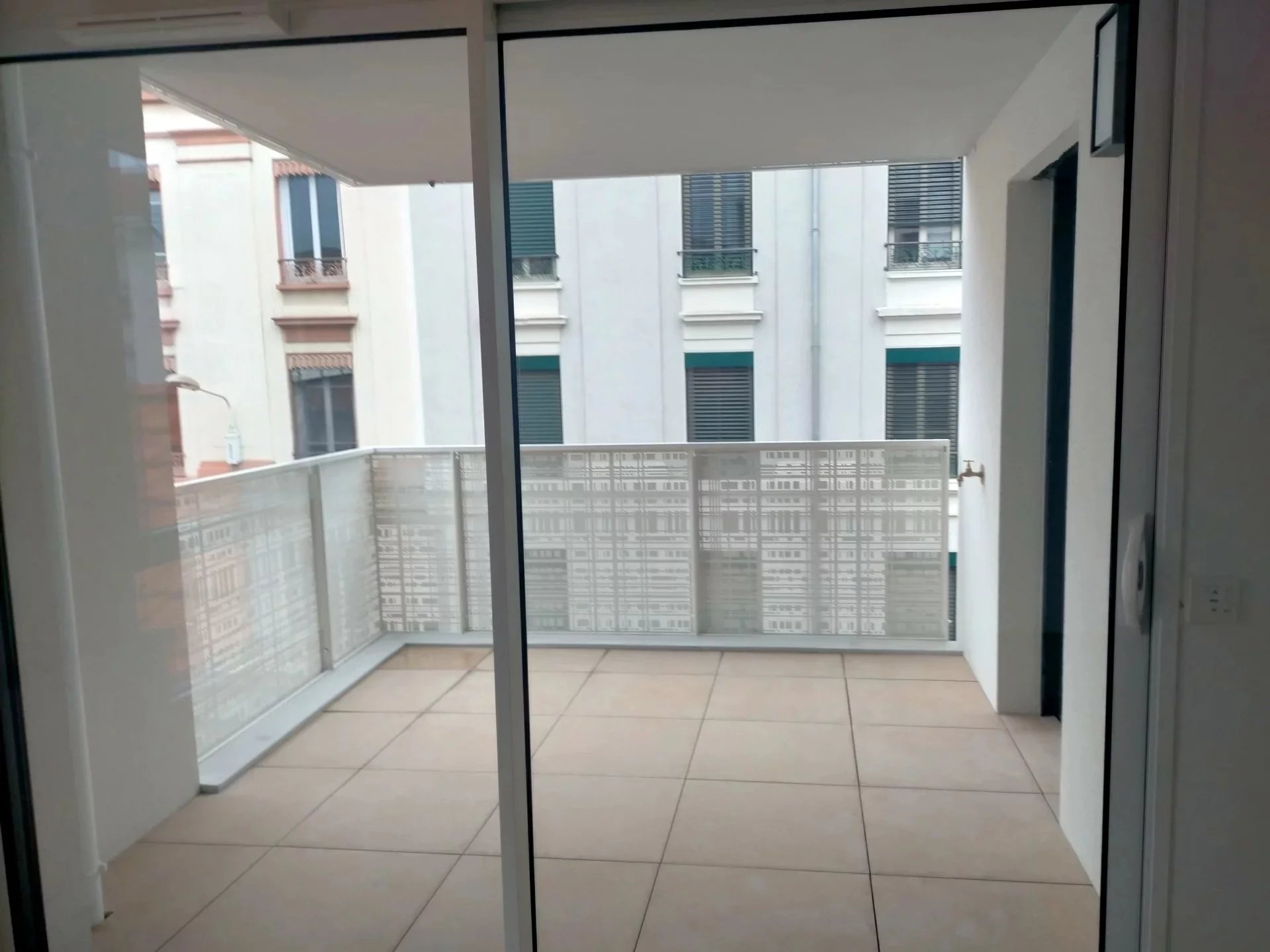 6493309 Location Lyon 6ème