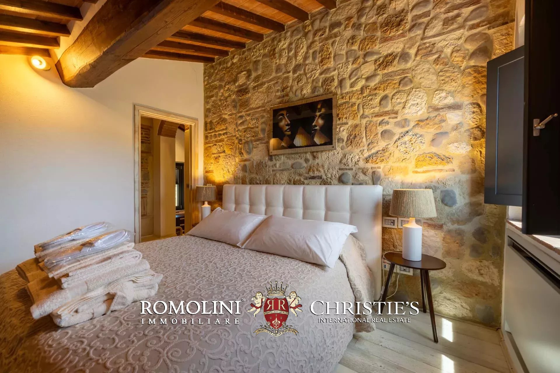 3 Bedroom Villa/Townhouse's Image 52