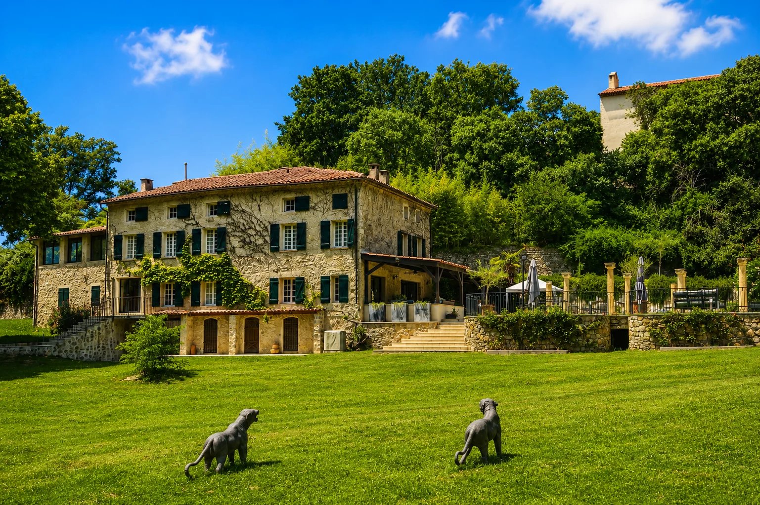 Image of Villa - 10 Bedrooms for Sale in Var-Callian-France, Image 7
