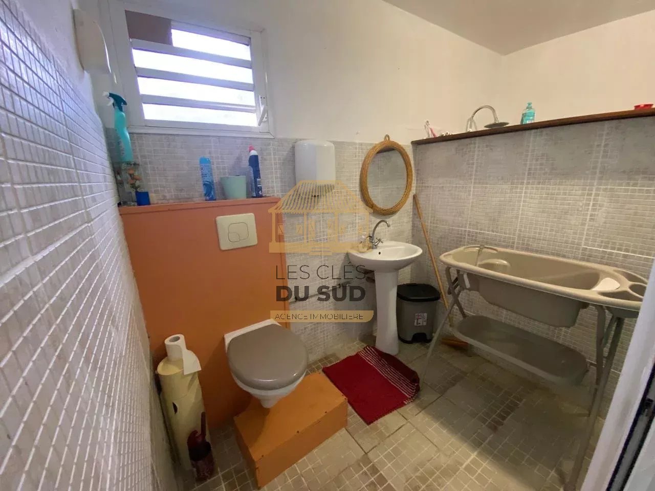 SAINT-JOSEPH – MAISON F5/6 PLAIN-PIED – PROCHE DU CENTRE ET DE LA MER