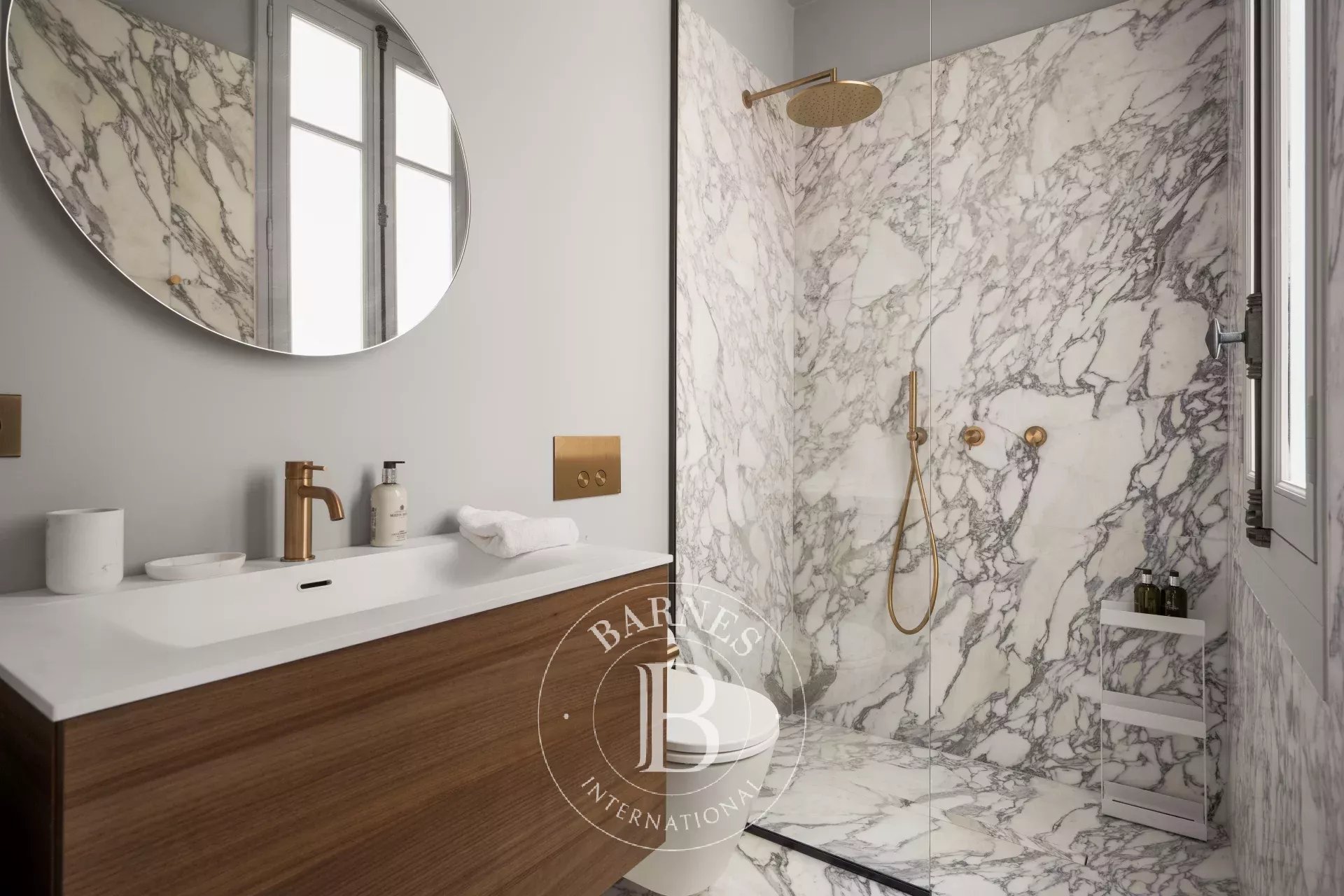 Daire Paris 6ème - picture 18