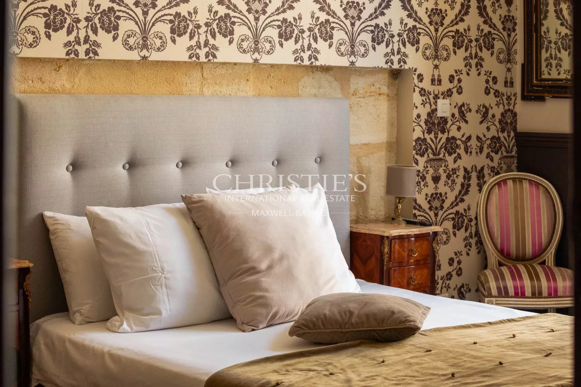 5 Bedroom Villa/Townhouse's Image 7
