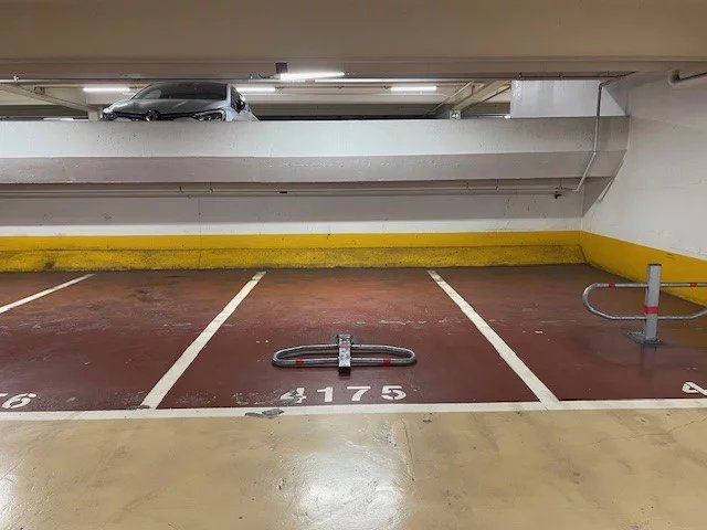 EMPLACEMENT DE STATIONNEMENT