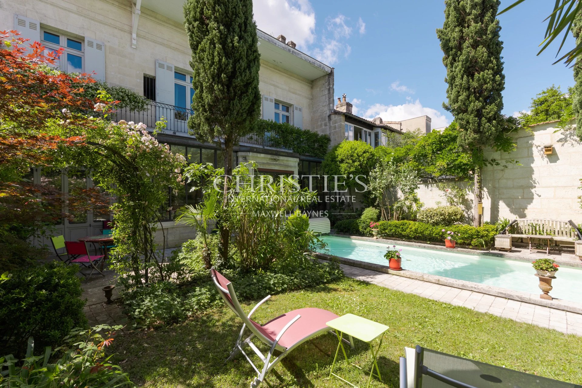 7 Bedroom Villa/Townhouse's Image 9