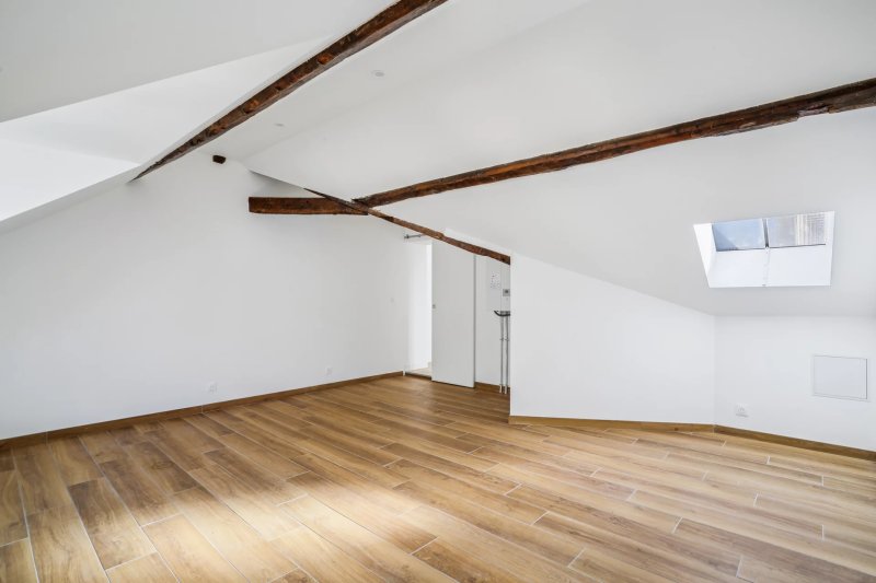 For Sale Apartment | Paris 10ème - picture 3