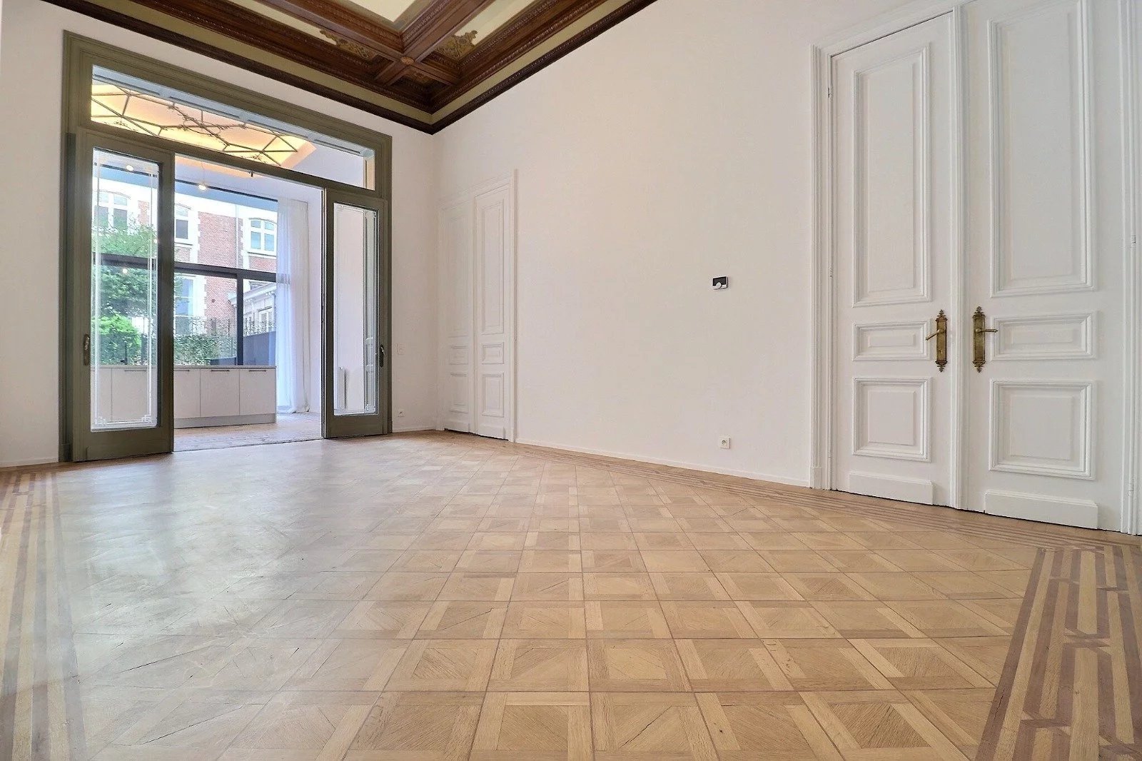 En plein cœur de Bruxelles – Duplex rénové 2ch + terrasse + parking (optionnel)