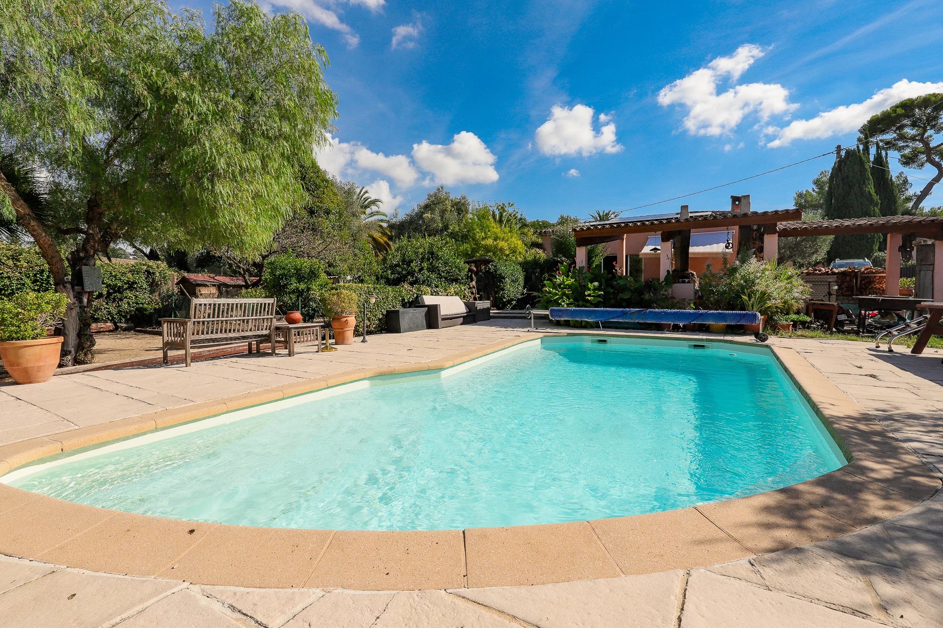 Agence immobilière de 