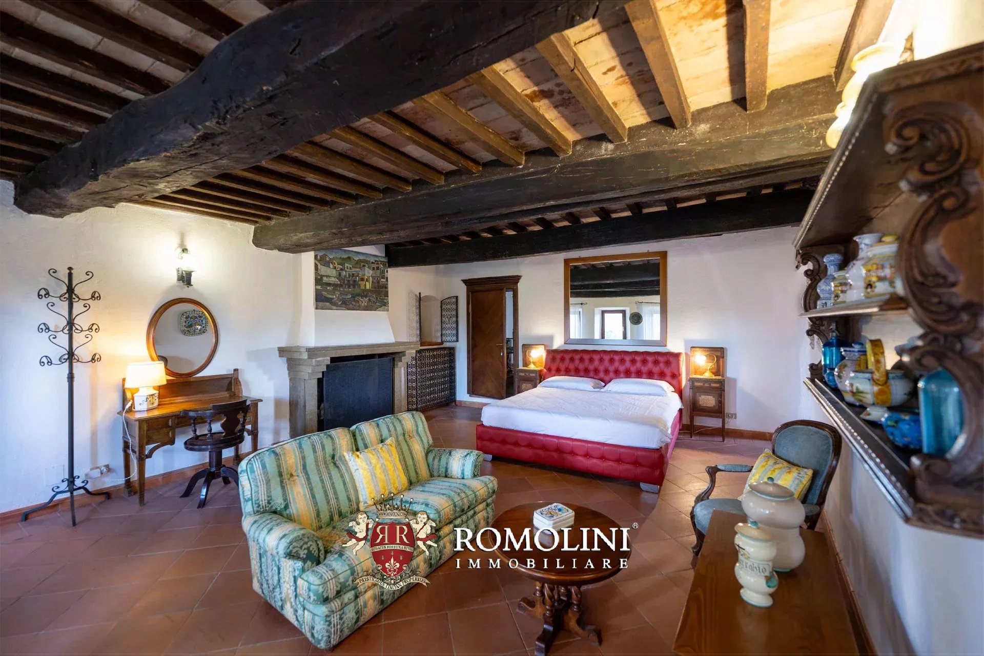 8 Bedroom Villa/Townhouse's Image 46