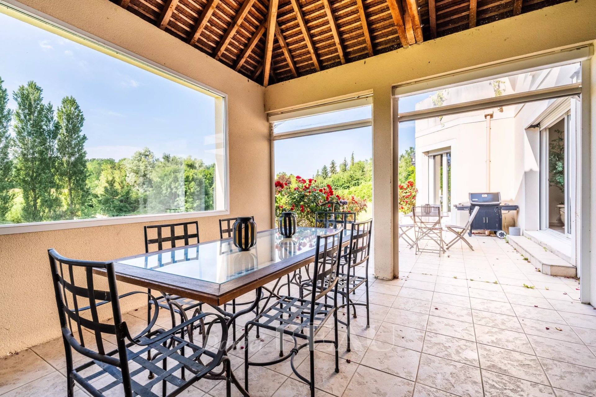 5 Bedroom Villa/Townhouse's Image 9