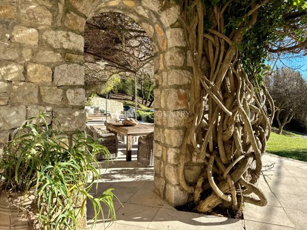 19th Century Stone Mas for sale in Châteauneuf-de-Grasse | Luxury Villa — photo 7