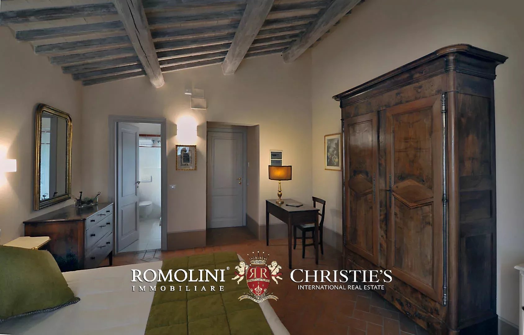 15 Bedroom Vineyard's Image 60