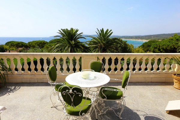 Luxury Villa Saint-Tropez: Legacy Estate Steps from Tahiti Beach — photo 2